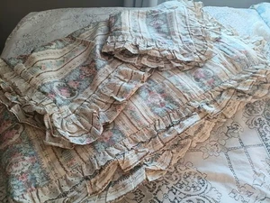 Vintage 60s 70s Floral Bedspread Set Queen Ruffle Eyelit Trim - Picture 1 of 16