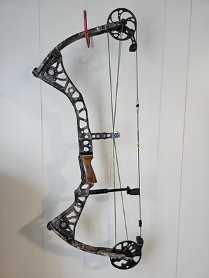 Mathews Drenalin Compound Bow - Image 1 of 4