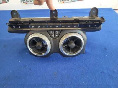 Chevrolet Camaro SS 2018-2020 6,2 L control de temperatura doble zona CJ2 HVAC 2259 Foto 1 de 4