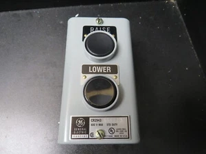 GE CR2943NA102B Raise/Lower Control Station - Picture 1 of 3