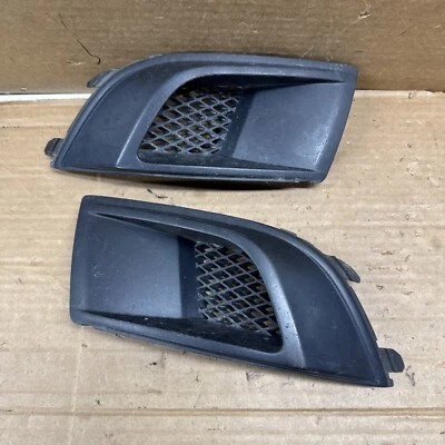 Subaru Legacy 2008 2009 sedán delantero izquierdo derecho luz antiniebla bisel cubierta B161 Foto 1 de 4