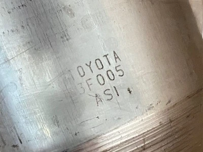 Toyota Camry V7 Catalytic Converter 17410F0021 2.5 Petrol / Electric 129kw 2018 21360740 - Image 1 of 4