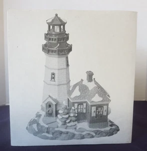 Departamento 56 Snow Village 1995 Christmas Cove Lighthouse con original Caja y cable de luz - Imagen 1 de 13