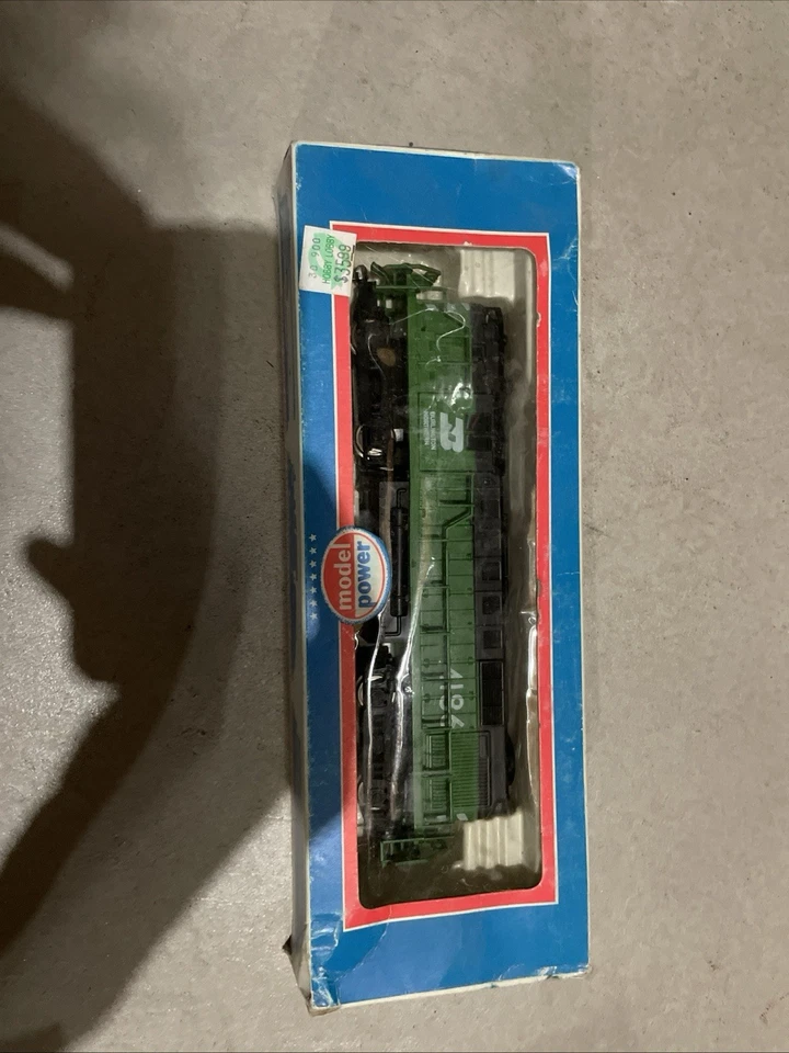 Locomotiva a diesel modelo Power HO, Burlington Northern #4186, funciona bem. - Imagem 1 de 1
