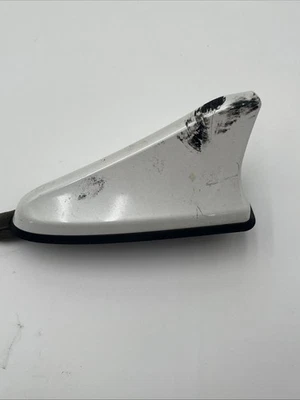 2016 - 2018 Hyundai Elantra Antenna Shark Fin Roof OEM 96210-F3130WW8 - Cracked - Image 1 of 4