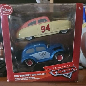 Disney Store Pixar Cars Louise BARNSTORMER NASH & RIVER SCOTT..1/43 Scale - Picture 1 of 2
