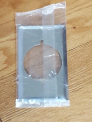 Placa de pared de toma de corriente de 1 velocidad P&S S384-C, cromo liso Foto 1 de 2