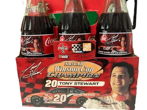 Coca Cola Flaschen 2002 NASCAR Winston Cup Champion Tony Stewart (6er Pack) - Bild 1 von 2