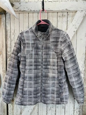 Abrigo forrado de piel sintética con caparazón suave gris y blanco estampado Below Zero para mujer  Foto 1 de 4