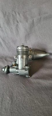 Vintage FOX 29 RC Nitro Engine, Aeroplane Engine, RC Plane Engine ASP Exhaust - Image 1 of 4