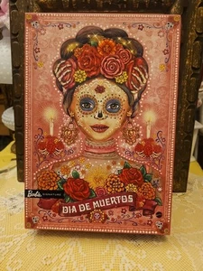 🔥2020 Barbie Signature Gold Label DIA DE MUERTOS Barbie Vestito Rosa - Nuovo 🔥 - Foto 1 di 23