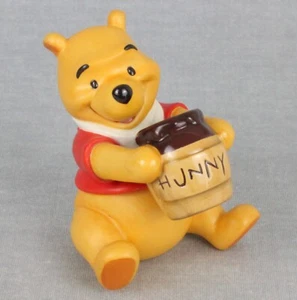 WDCC Figurine WINNIE THE POOH And The Honey Tree 1996 TIME FOR SOMETHING SWEET - Picture 1 of 10