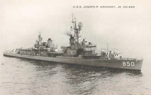 Newport RI, USS Joseph P. Kennedy Jr DD-850 Zerstörer, offizielle Postkarte der US Navy - Bild 1 von 2