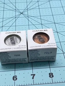 2 CoverGirl Healthy Glow Highlighter in Moonbeam & Shade 4 Sunkissed Bronze - Picture 1 of 5
