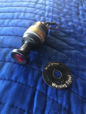 Interruptor de peligro Porsche 911/912/911S 1965-68 Foto 1 de 4