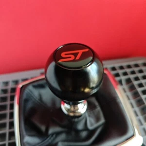 PERILLA DE CAMBIO DE BOLA CORTA NEGRA PARA FOCUS MK2 MK3 MK4 FIESTA MK7 MK8 ST RS KUGA - Imagen 1 de 6