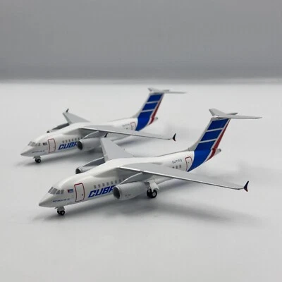 Collection aircraft models Antonov An-158 Cubana Reg: CU-T1712  CU-T1715 1/200 - Image 1 of 4
