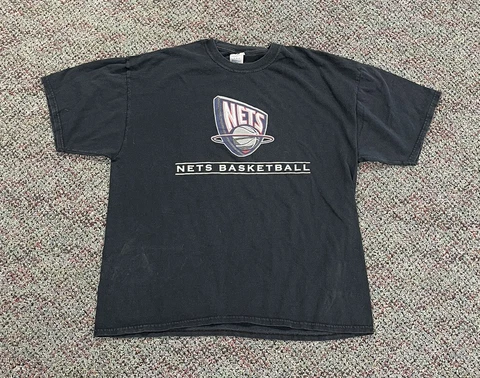 Vintage Y2K New Jersey Nets NBA Basketball T Shirt Size XL VTG Black Used Cover