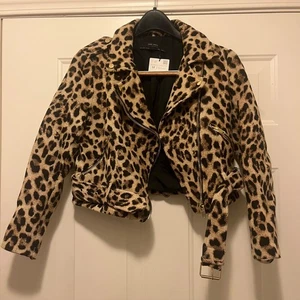 Zara Basic Leopard Print Short Biker Bomber Crop Jacket with belt Medium 5 NEW - Picture 1 of 14