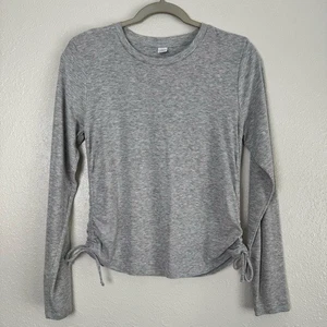Old Navy Active grau geripptes Langarm gerafftes seitliches Tie Tee T-Shirt M - Bild 1 von 9