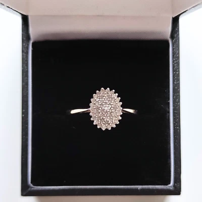 9ct Gold Diamond Oval Cluster Ring - Size P - Image 1 of 4
