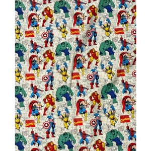 Marvel Comic Heroes Personajes Superpuestos Vengadores 44" Tela Menos de 3 Yardas - Imagen 1 de 6