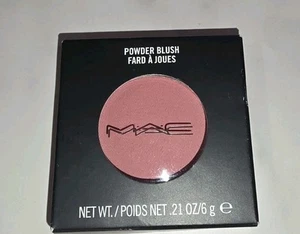 MAC Powder Blush Farbe: Fleur Power: Soft Bright Pinkish-Coral - Bild 1 von 4