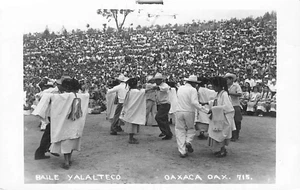 Postal MX: RPPC Baile Yalalteco, Oaxaca, MÉXICO Foto en blanco y negro años 20 - Imagen 1 de 2