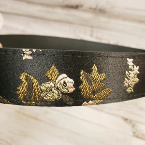 NEU No Boundaries Damen Gr. S/M Gürtel schwarz Blumenstickerei 34,5" 1. Loch Neu mit Etikett - Bild 1 von 6