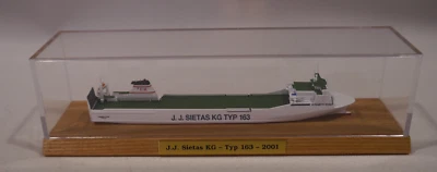 Conrad Schiffsmodell -  J.J. Sietas KG- Typ 163 - 2001     in Vitrine - Bild 1 von 3