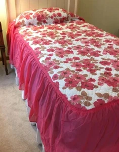 Vintage England Mädchen Prinzessin gesteppt Hot Pink Blumen Rock Twin Tagesdecke - Bild 1 von 10