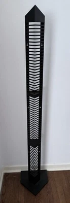 Soporte para torre de CD de metal negro vintage con capacidad para 70 CD de más de 5 pies de alto almacenamiento multimedia Foto 1 de 4