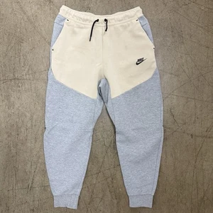Nike Tech Fleece Joggers Men M Gray Beige Sweatpants Sportswear Gym CU4495-064 - Picture 1 of 11