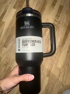 Stanley 40 oz Bicchiere Estintore Acciaio Inox H2.0 FlowState Colore Nero NUOVO! - Foto 1 di 3