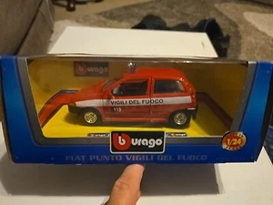 burago 1/24 FIAT PUNTO VIGILI DEL FUOCO cod.0117 New In Blue Box RARE Red Color - Picture 1 of 8