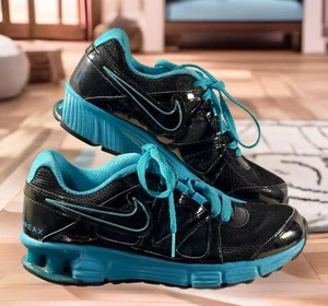 Nike REAX Rocket 2 Mujer’s Zapatos Atléticos para Correr Talla 6.5 Negro Verde azulado Tenis Usados en Excelente Condición - Imagen 1 de 9