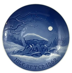 1962 Bing Grondahl B&G Royal Copenhagen Christmas Plate ”Oldtidsminde" -  7" - Picture 1 of 5