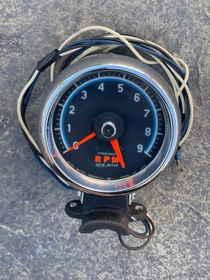 🔥Vintage Rare Autometer Blue Line 9,000 RPM Tach Tachometer Early Auto Meter🔥 - Image 1 of 4