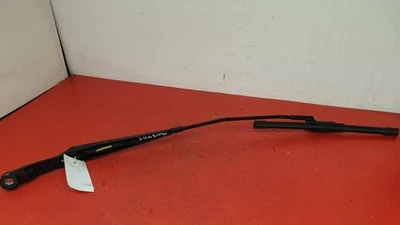 NISSAN PULSAR NEARSIDE FRONT WIPER ARM LH 2015 5 DOOR HATCHBACK - Image 1 of 4