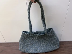 Borsa tote blu in pelle intrecciata a mano stile bohemien - ecologica - nuova e mai usata - Foto 1 di 5
