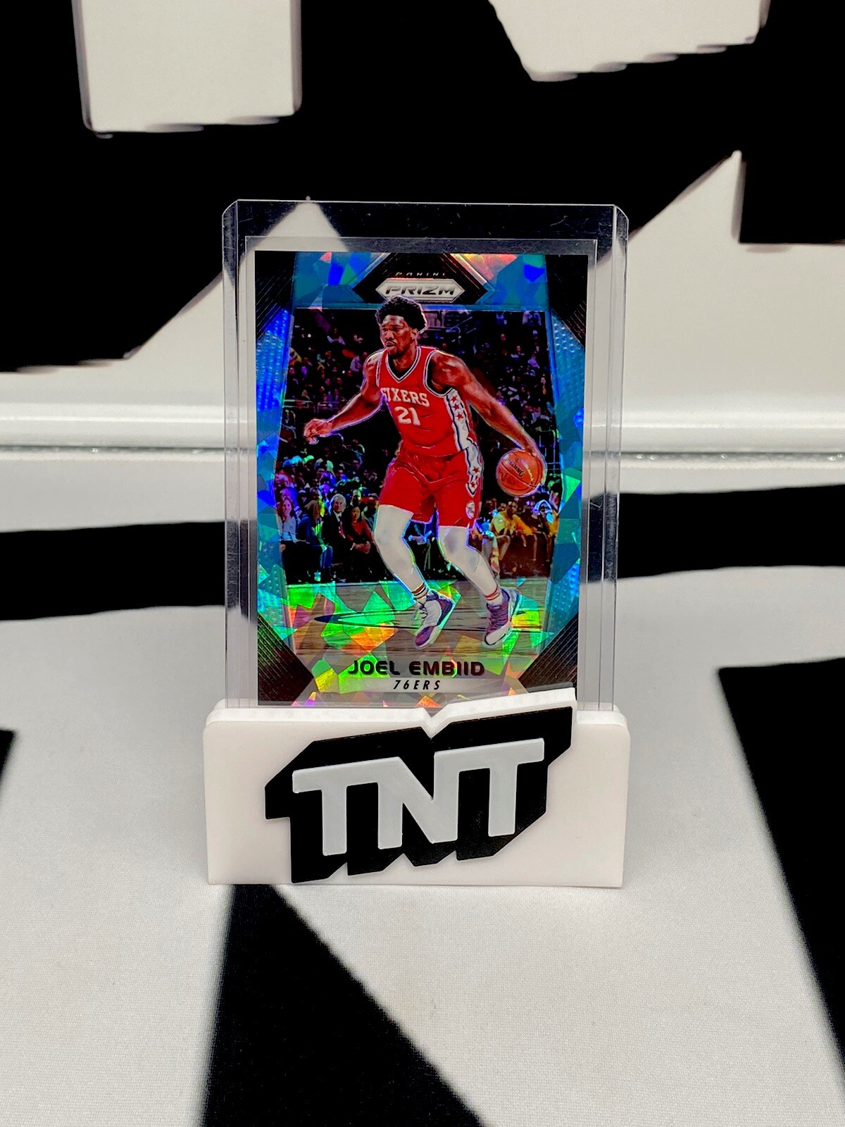 Joel Embiid 2017-18 Panini  Prizm Blue Ice /99