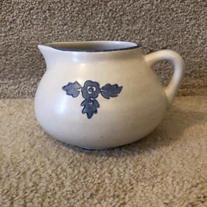 Pfaltzgraff Yorktowne Vintage Gray Stoneware Gravy Pitcher Blue Floral - Picture 1 of 7