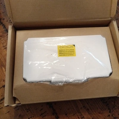 Cisco AIR-ANT2566P4W-R 2.4GHz 6 dBi / 5GHz dBi Directional Ant, 4-port, RP-TNC - Image 1 of 3