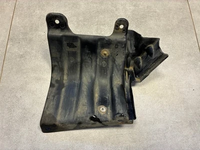 Protector contra salpicaduras de barro lado izquierdo motor Land Rover Range Rover Sport L320 GENUINO Foto 1 de 4