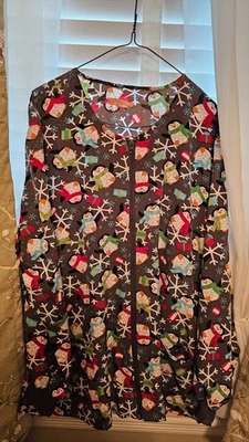 Elite Med Womens Scrub Top Jacket Christmas Penguine Snowflake w/zipper charcoal - Image 1 of 3