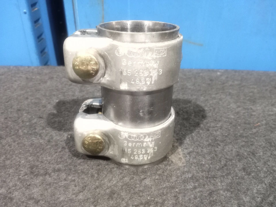 Volkswagen Cabrio,Golf, Jetta,Passat,Scirocco 1986-2003 Exhaust Clamp (D10601) Foto 1 de 3