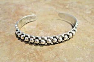 SPLENDID !!  OLD 1940's Navajo Sterling Silver SMALL DOME Design Bracelet - Picture 1 of 13