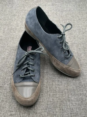 Munro American Petra Blue & Tan Suede Leather Sneakers Womens Size 8W (B?) - Image 1 of 4