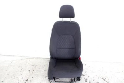 886001W050 FRONT RIGHT PASSENGER SEAT KIA RIO 1.4 D 66KW 6M 5P (2015) RI - Image 1 of 4