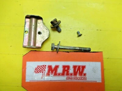 BOLTS BOLT BRACKET DOOR WINDOW TRACK TO DOOR LEFT RIGHT REAR fits 03 04 05 PILOT - Image 1 of 3